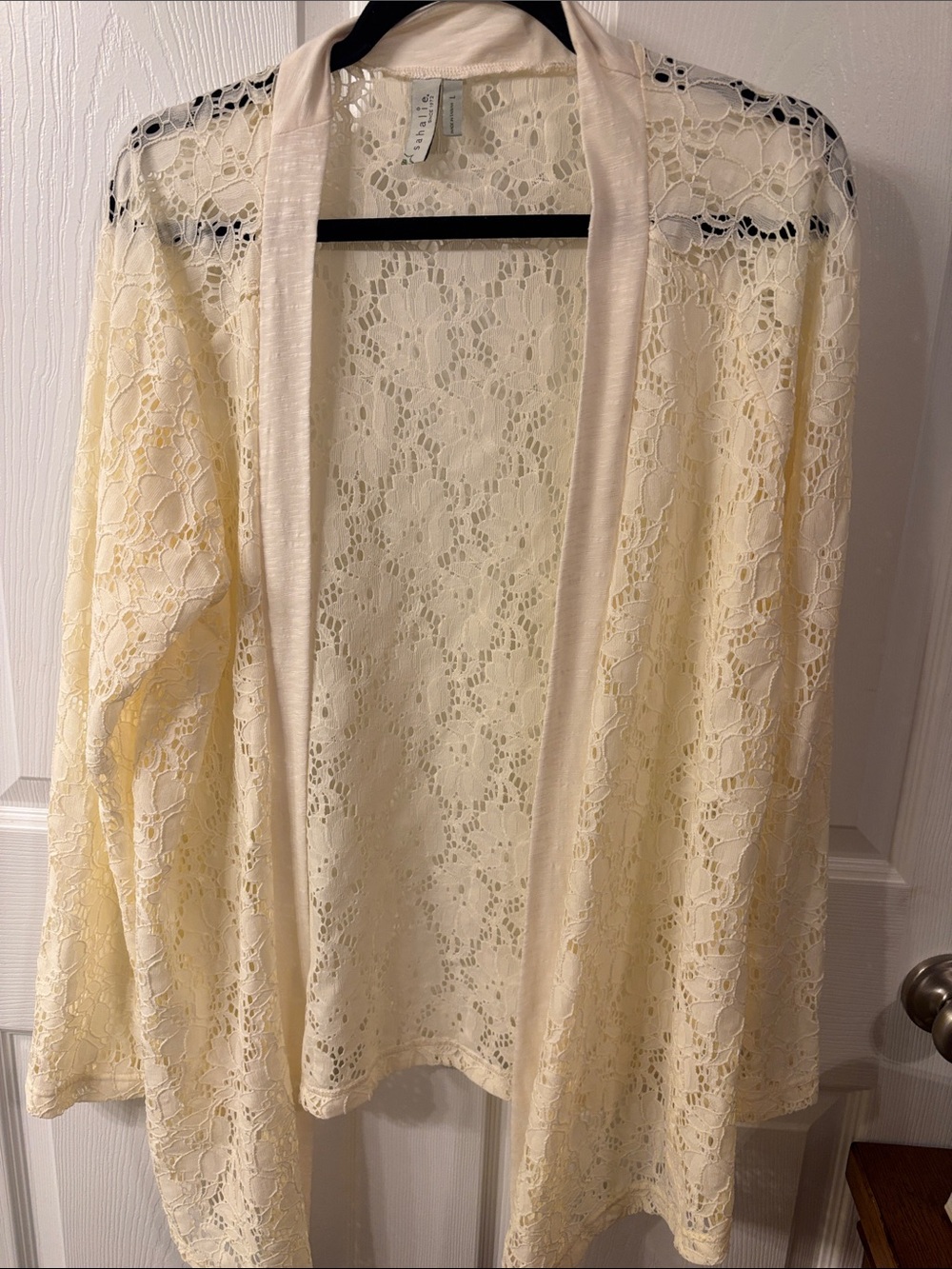 Sahalie Cream Lace